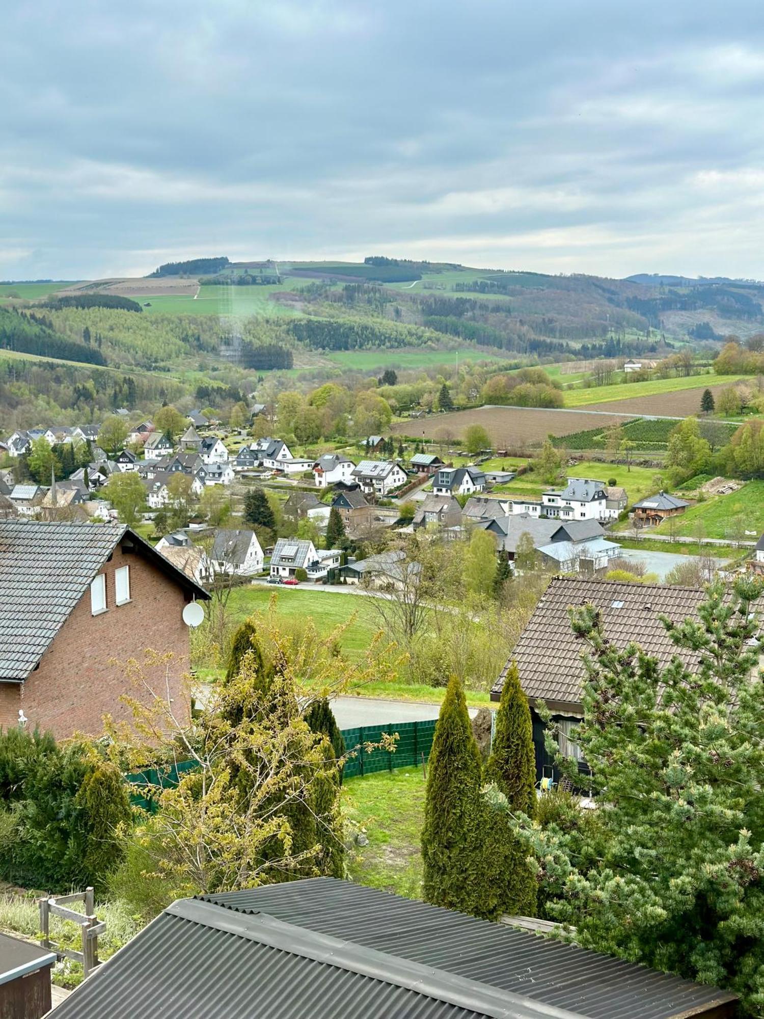 Gemuetliche Wohnung In Winterberg Luaran gambar
